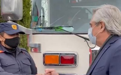 Los Bomberos de Merlo junto al Presidente