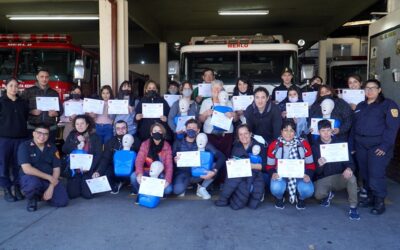 MÁS VECINOS Y VECINAS APRENDEN RCP CON LOS BOMBEROS VOLUNTARIOS DE MERLO